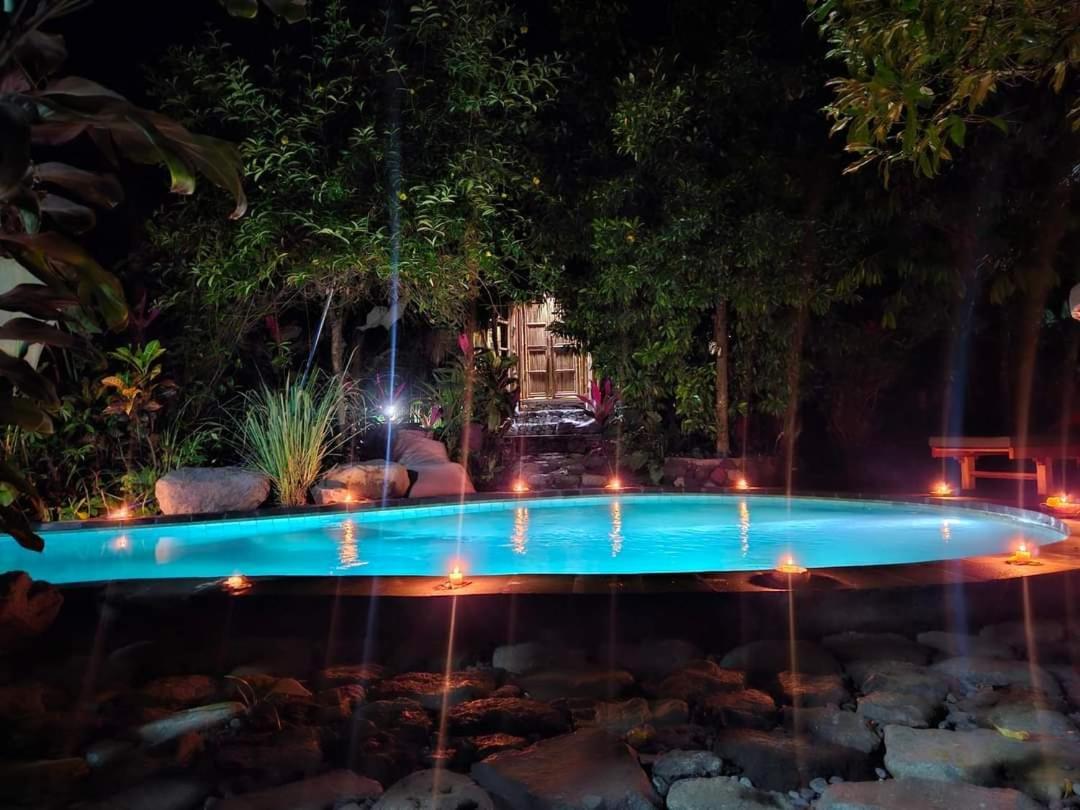 Hotel Les Garden à Tejakula Extérieur photo